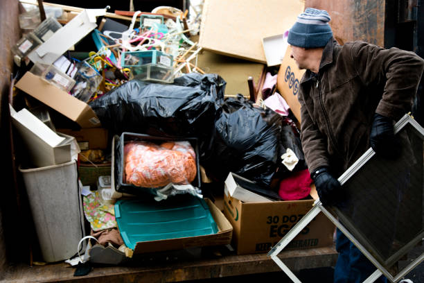 Best Estate Cleanout Services  in Starkville, MS